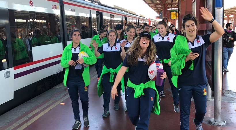 Las Leonas viajan en Renfe a la final del Campeonato de Europa