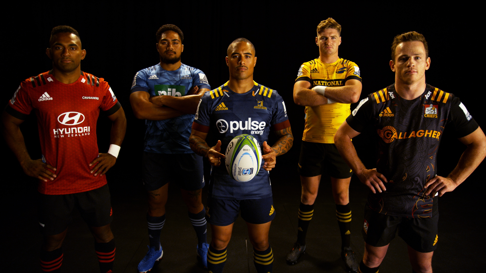 El rugby vuelve en Nueva Zelanda para alegría y esperanza de los aficionados