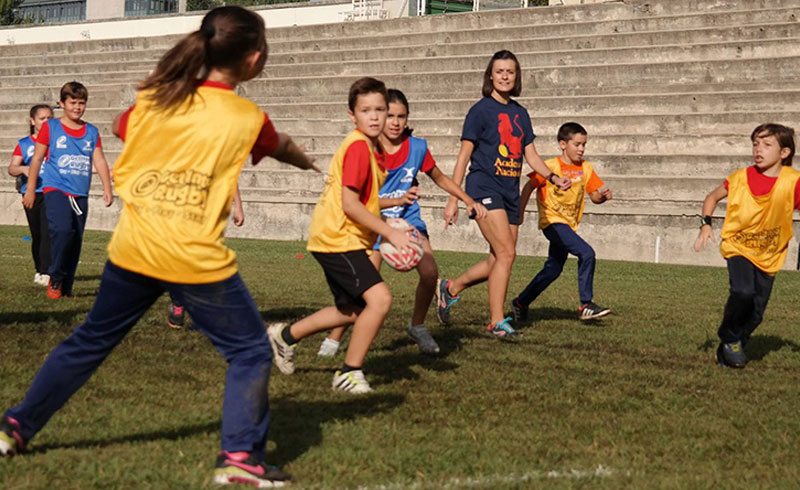Nuevo reglamento para las escuelas basado en el rugby de movimiento