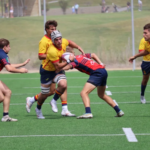 Los Leones M18 se concentran antes de viajar al europeo de Praga