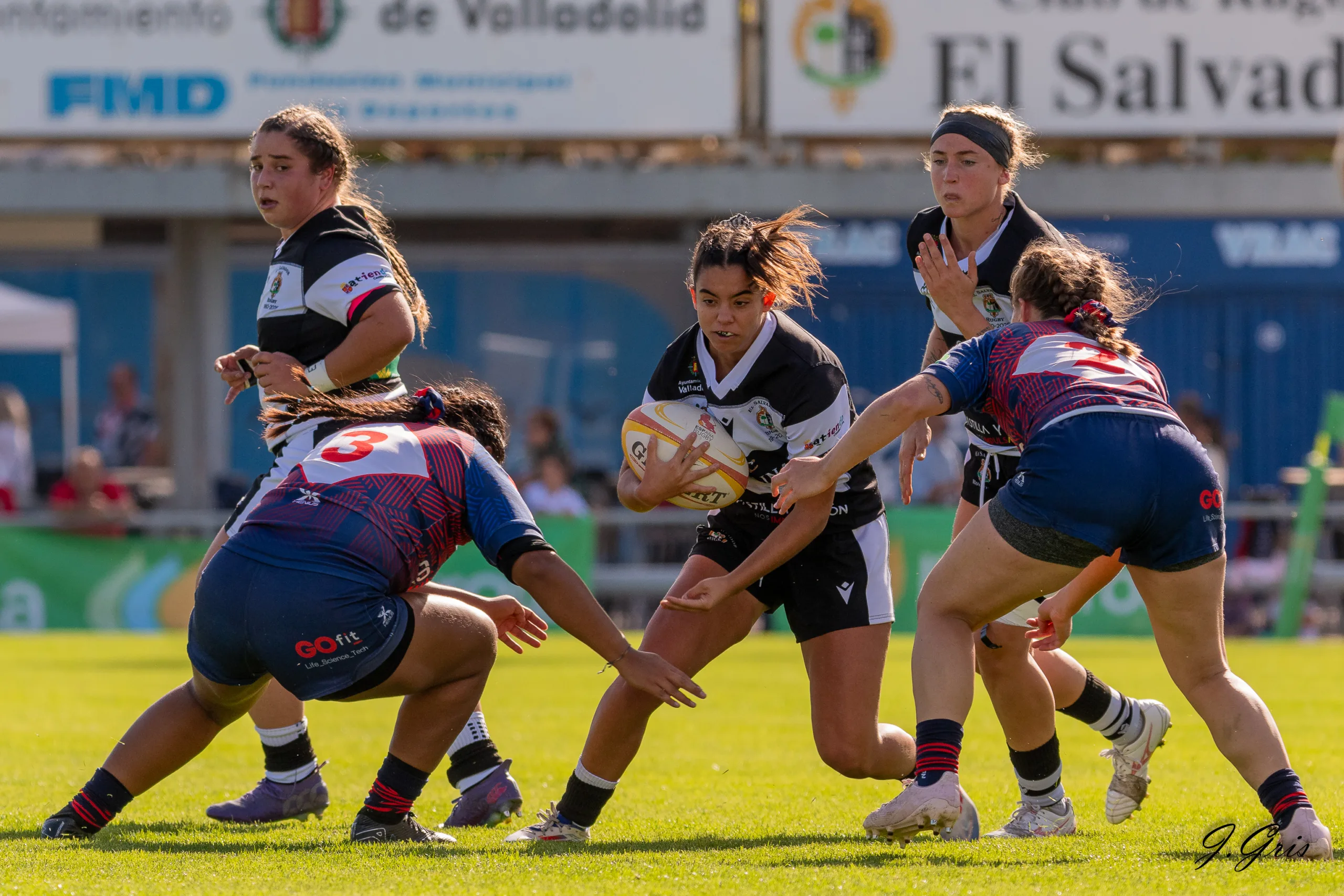 Colina Clinic El Salvador confirma su buen estado de forma y se consolida como líder invicto