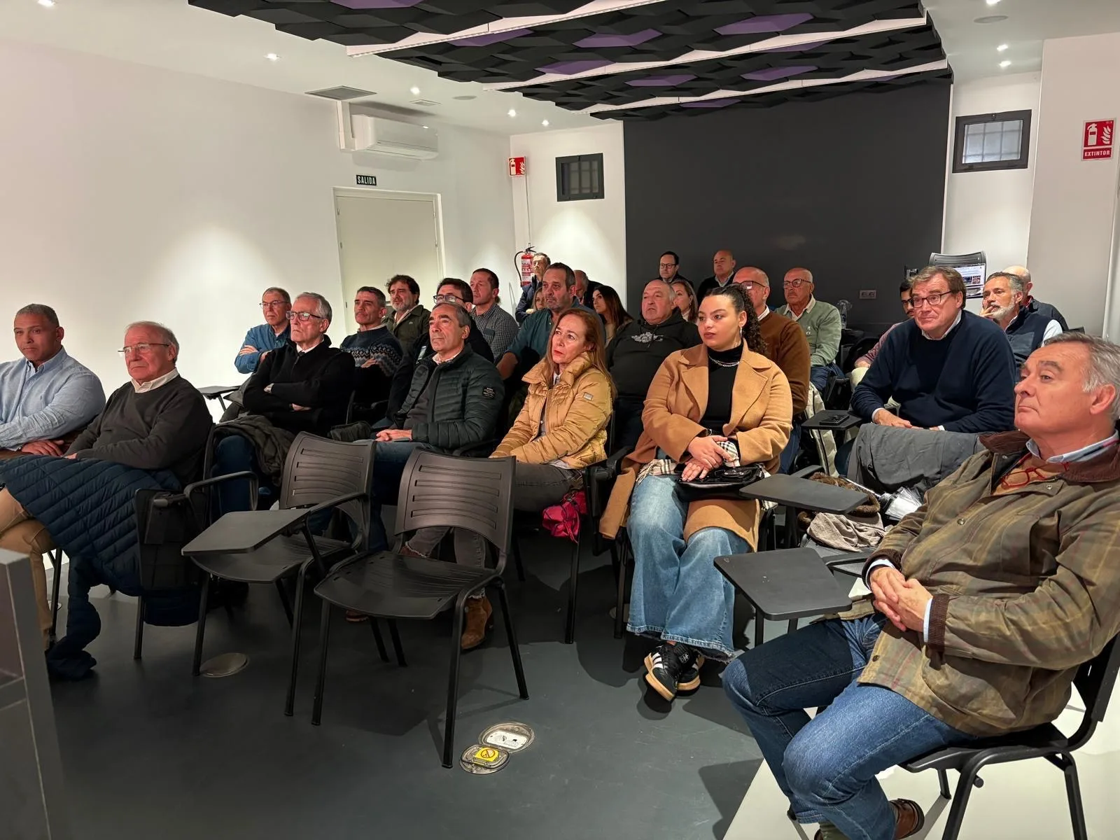 ESPAÑA RUGBY CLASSICS. PRESENTACIÓN MEMORIA ACTIVIDADES TEMP. 24-25 Y 4º REENCUENTRO EN EL PARTIDO ESPAÑA INGLATERRA «A»