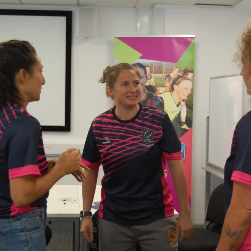 Carlota Meliz participa en la Rugby Europe Women’s Coaching Academy 2025