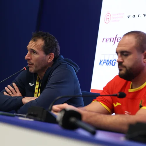 Bouza: «Llevo 17 partidos con España y este es el mejor recibimiento fuera y dentro del estadio desde que estoy acá”