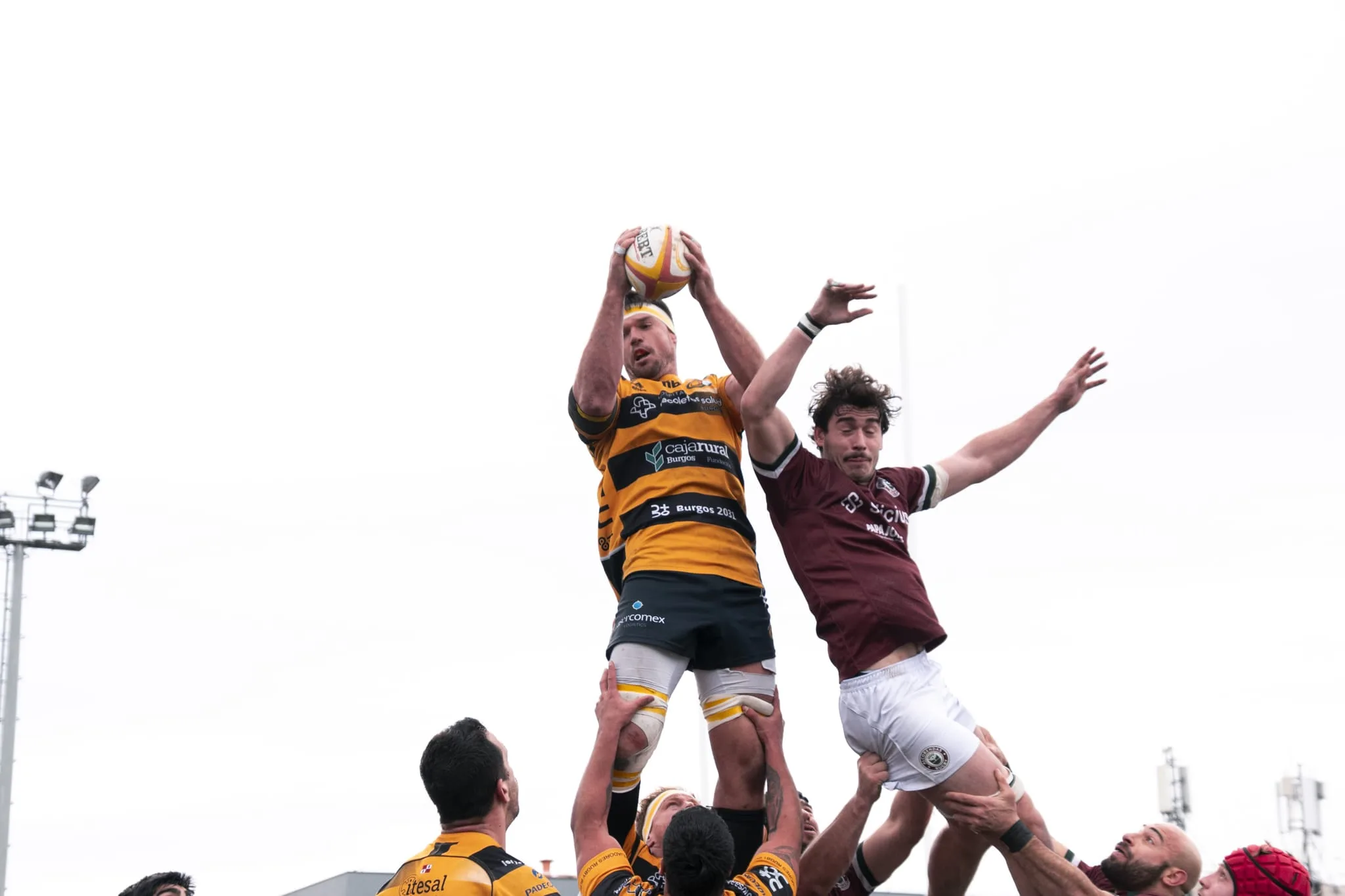 Recoletas Burgos Caja Rural se coloca líder tras una jornada marcada por las sorpresas