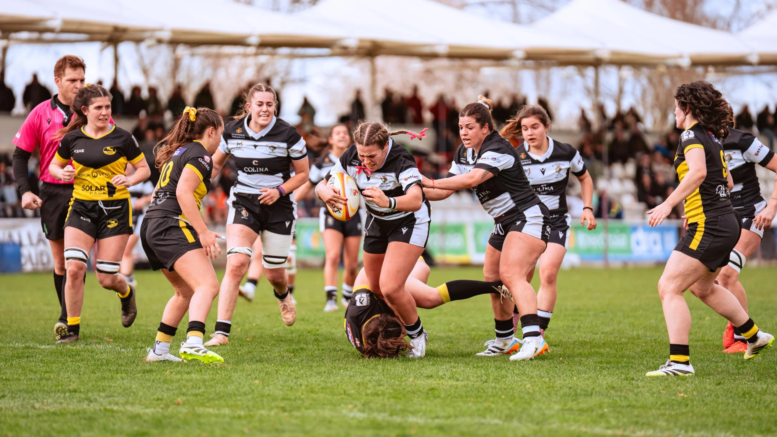 Colina Clinic El Salvador mantiene su pleno mientras se agita la zona media en la jornada 13 de la Liga Iberdrola