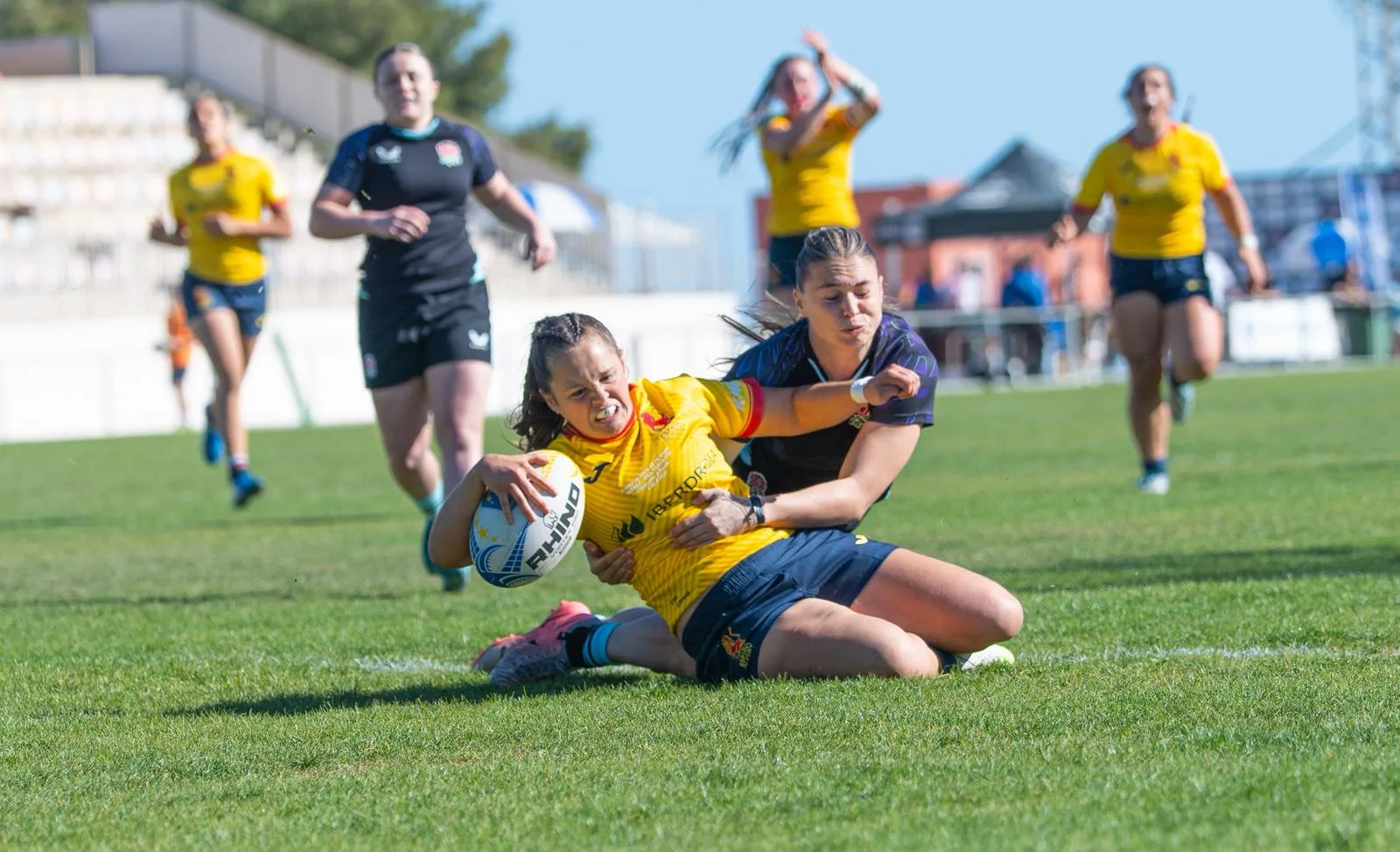 Las Leonas dejan muy buenas sensaciones en un amistoso exigente ante Inglaterra U21