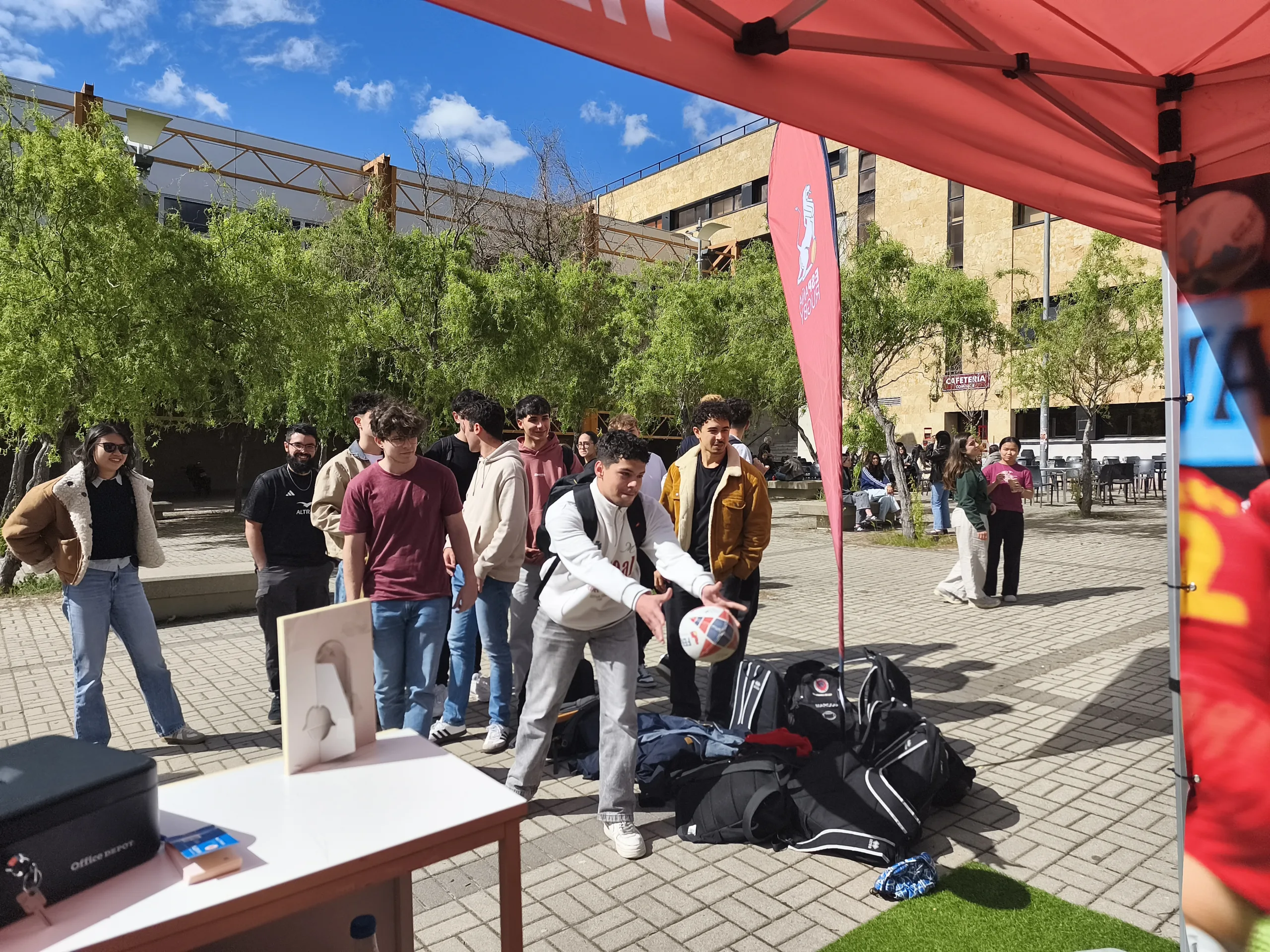 El Roadshow de las SVNS continúa su tour en las Universidades de León y Palencia