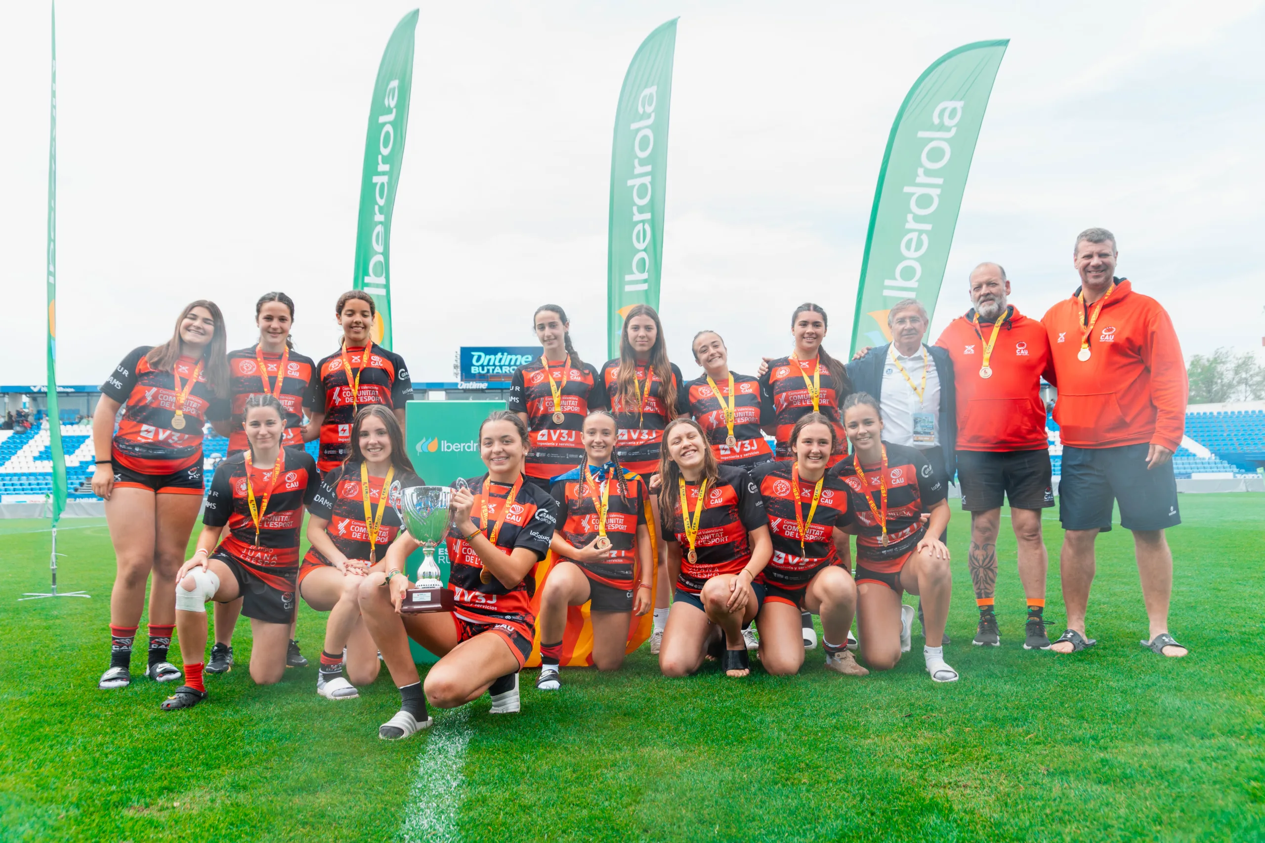 CAU Femenino 17 y Cisneros Industriales se proclaman campeones del Campeonato de España M17 femenino y del Torneo Nacional M17