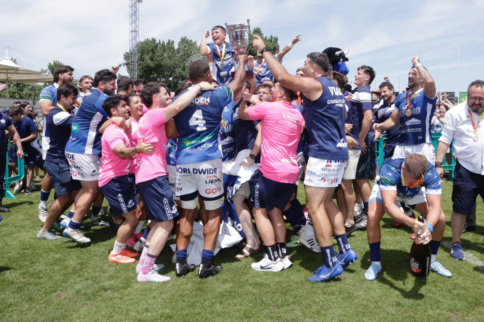 Taibo corona al VRAC Quesos Entrepinares en la última jugada (25-24)